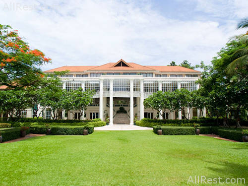 Centara Grand Beach Resort 